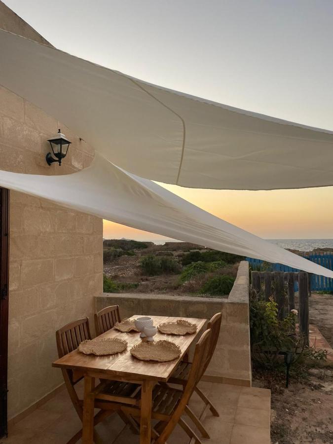 La Finestra A Tramontana Appartement Favignana Buitenkant foto